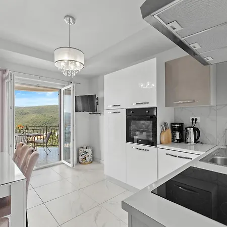 Apartament Ladym
