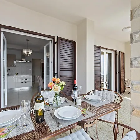 Apartament Ladym