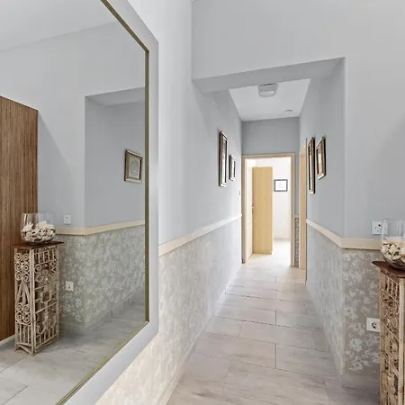 Apartament Ladym